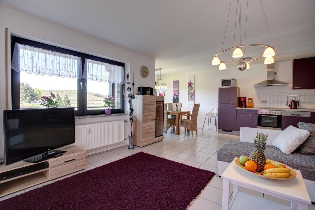 Ferienwohnung Seeblick Schalkenmehren Rum bild