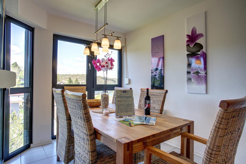 Ferienwohnung Seeblick Schalkenmehren Rum bild